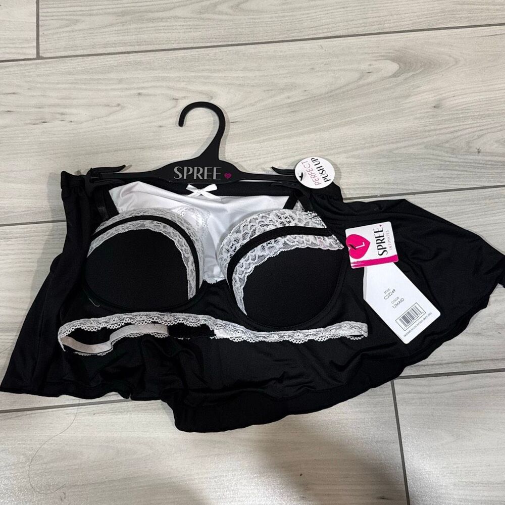 NWT Spree maid costume‎ size large lingerie